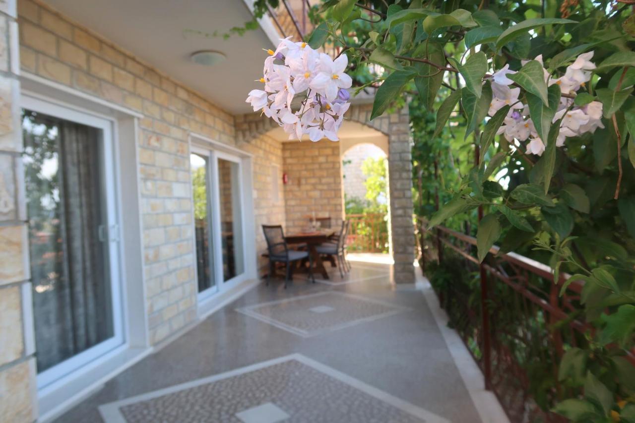 Cvita Apartments Trogir Eksteriør billede